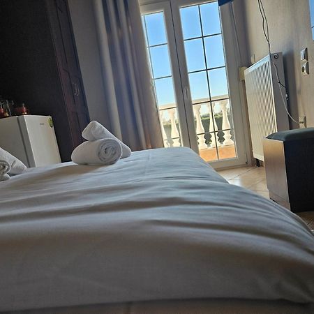 Spilaio At Meteora Hotell Kalampaka Exteriör bild