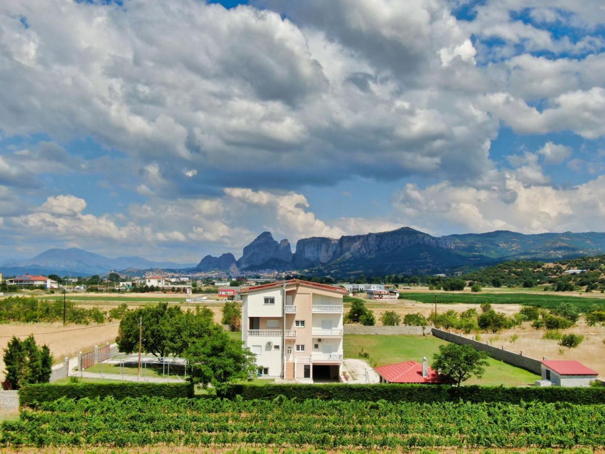Spilaio At Meteora Hotell Kalampaka Exteriör bild