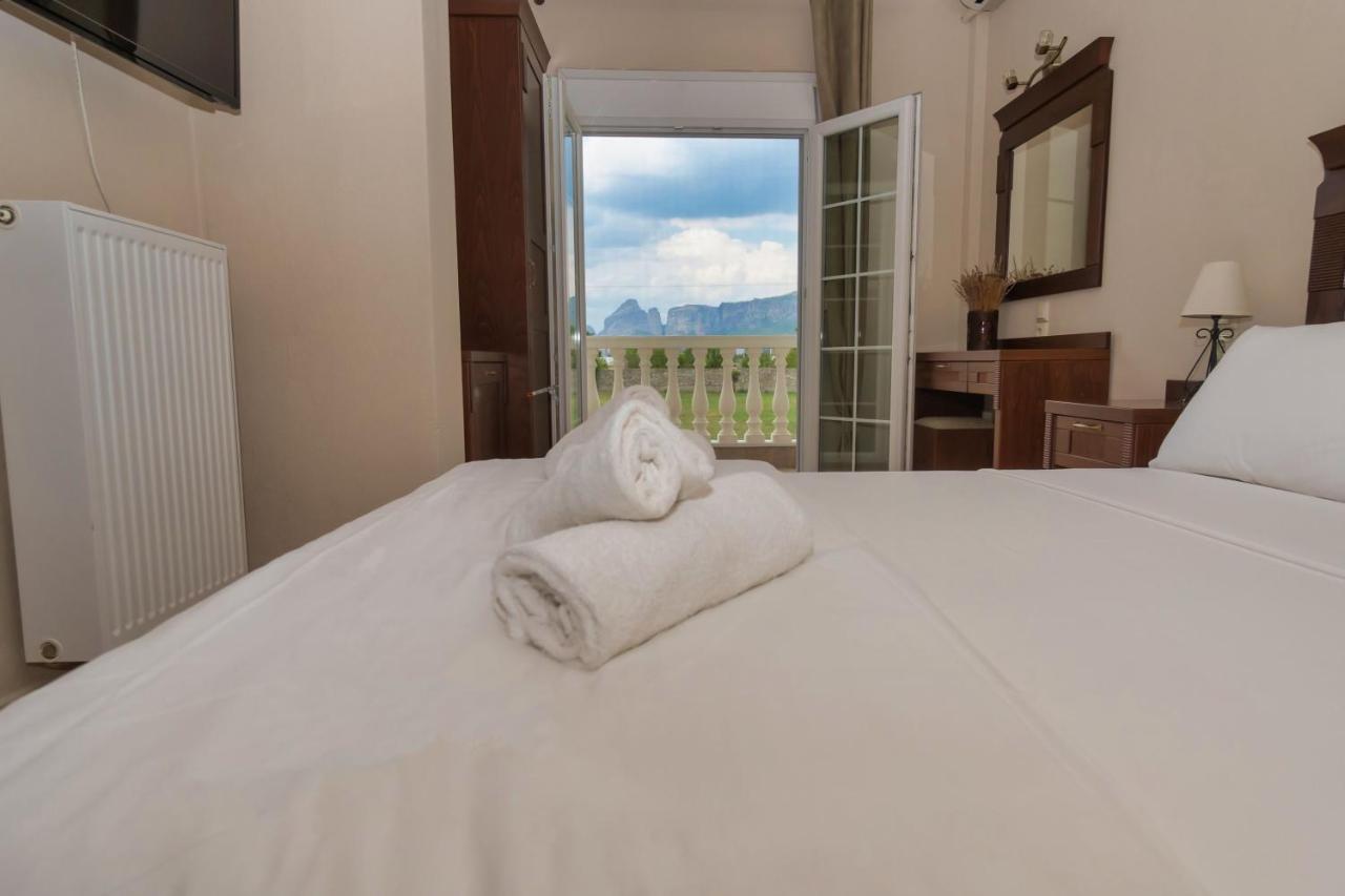 Spilaio At Meteora Hotell Kalampaka Exteriör bild