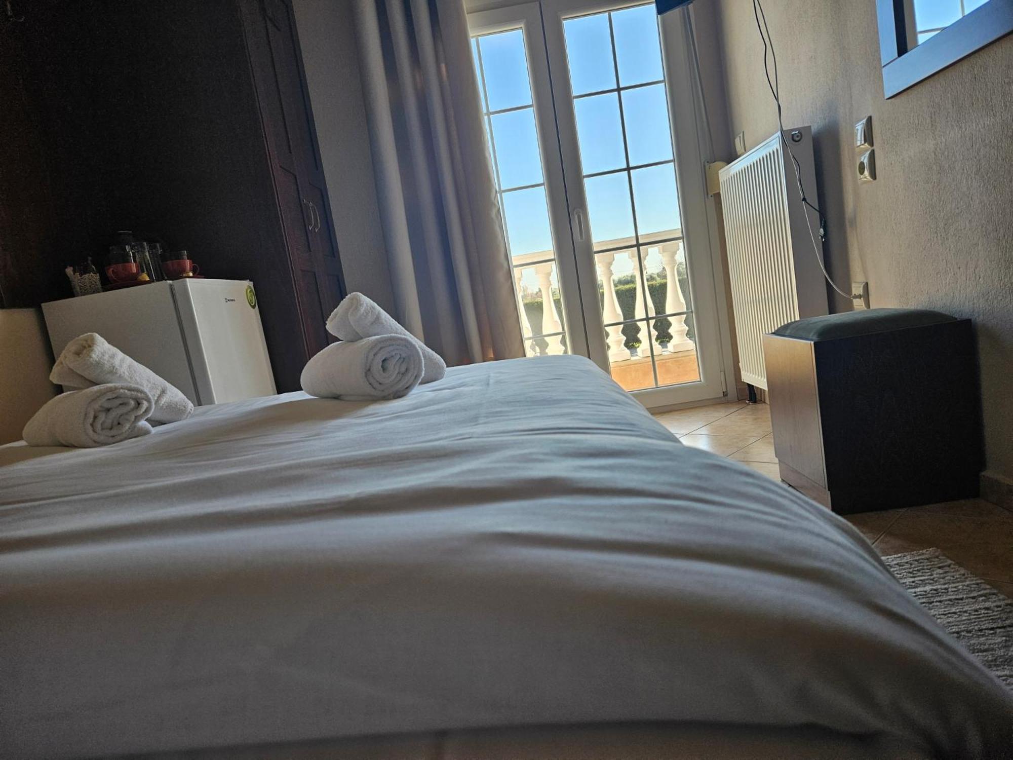 Spilaio At Meteora Hotell Kalampaka Exteriör bild