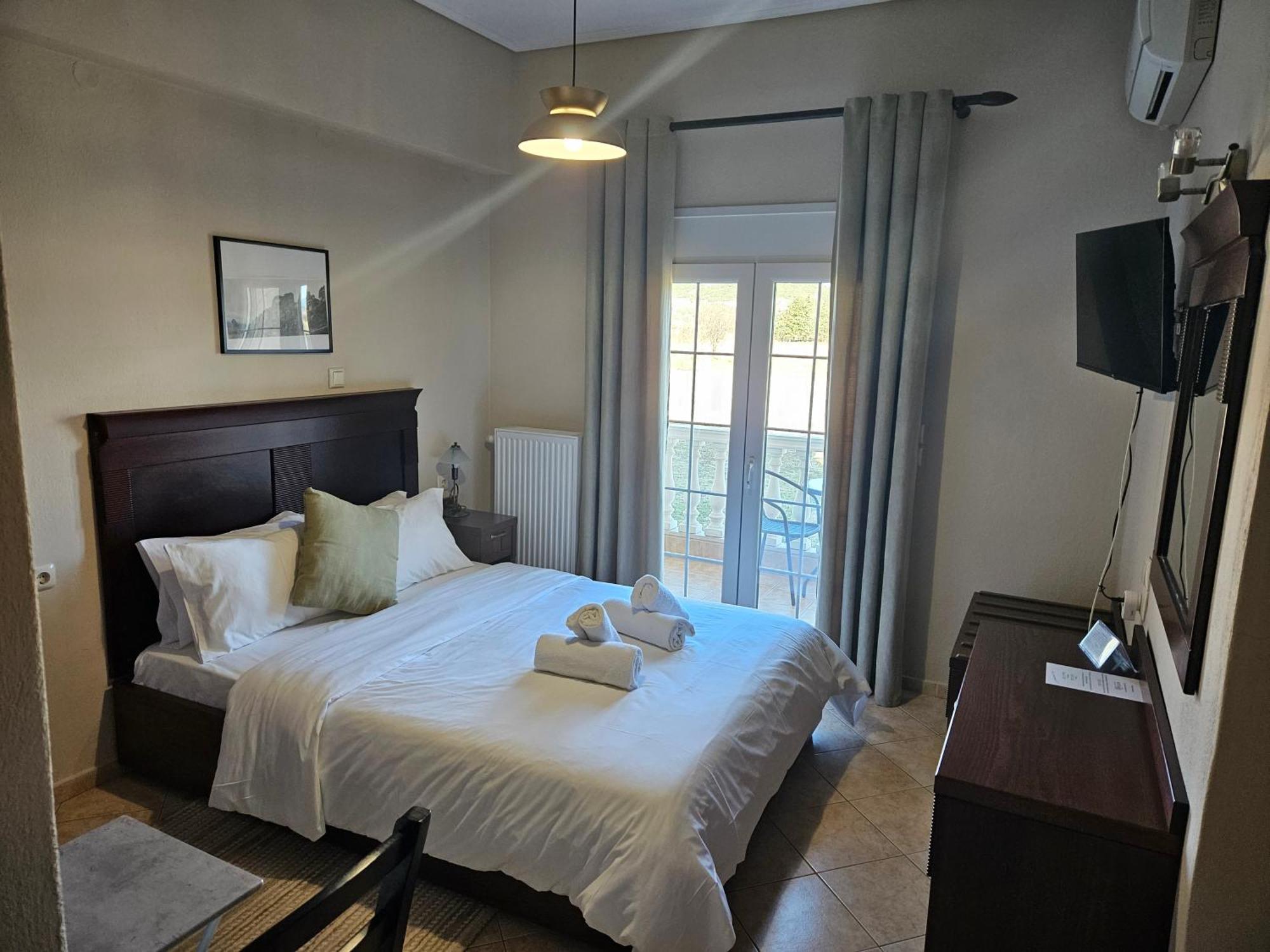 Spilaio At Meteora Hotell Kalampaka Exteriör bild