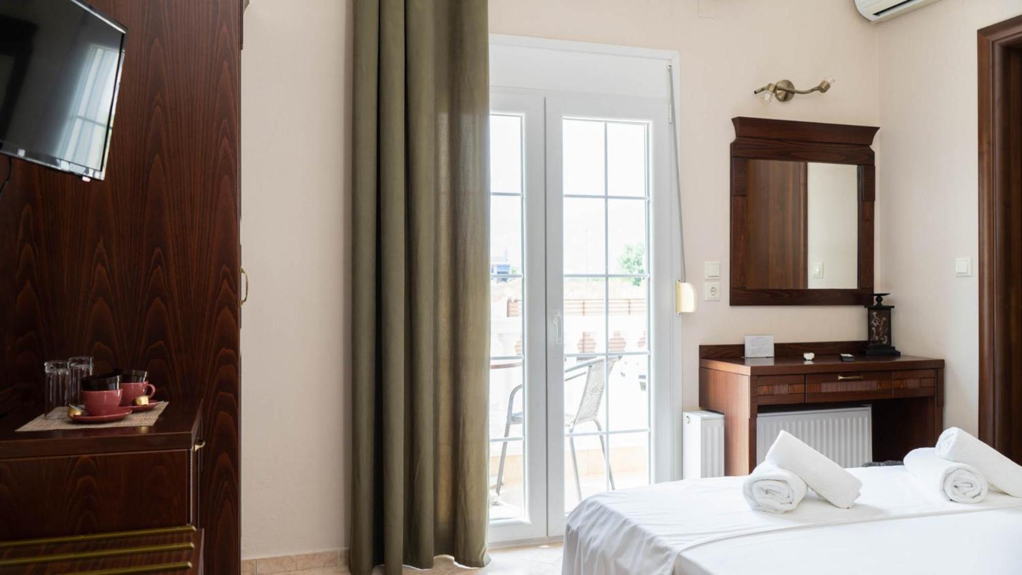Spilaio At Meteora Hotell Kalampaka Exteriör bild