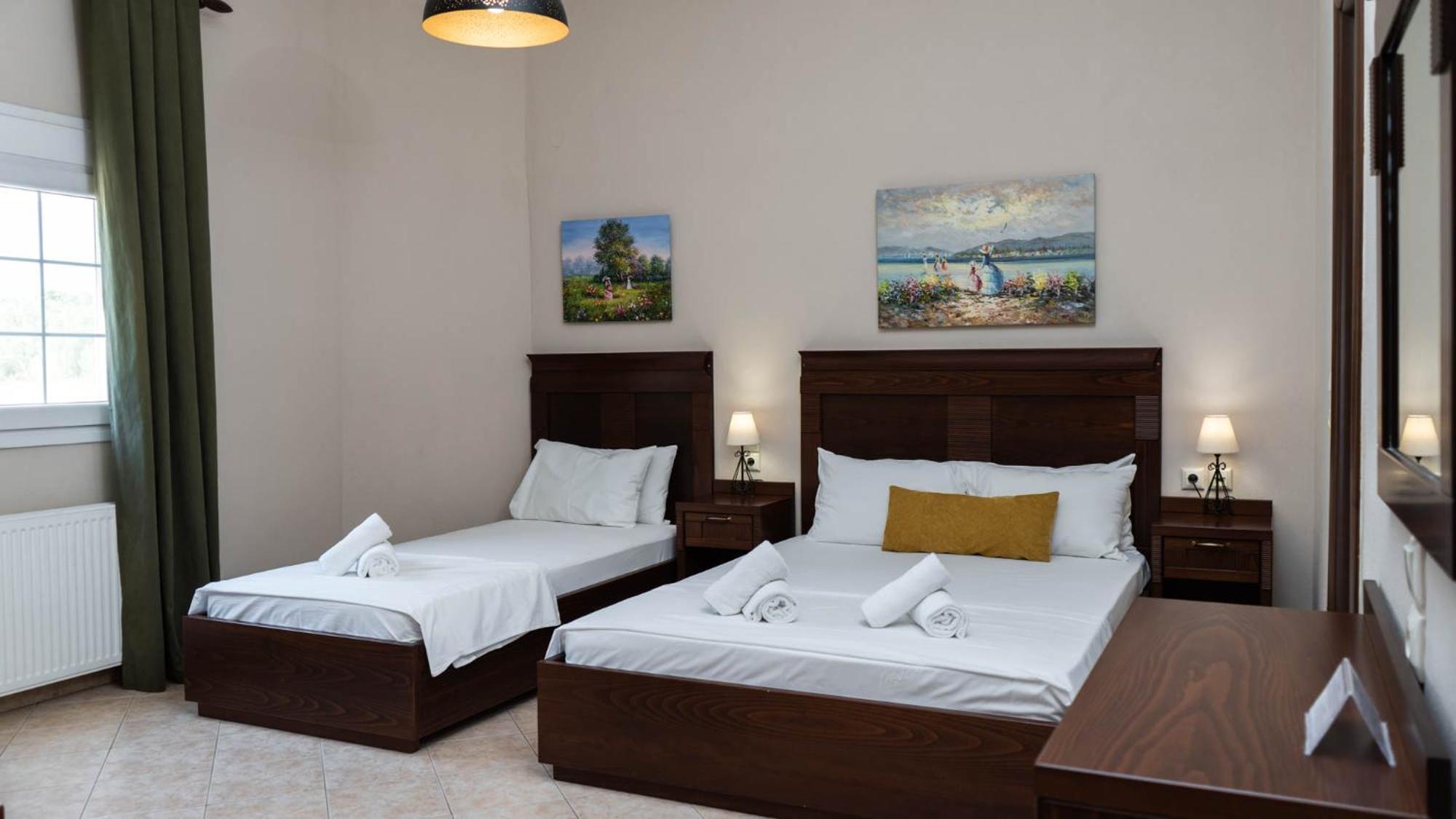 Spilaio At Meteora Hotell Kalampaka Exteriör bild