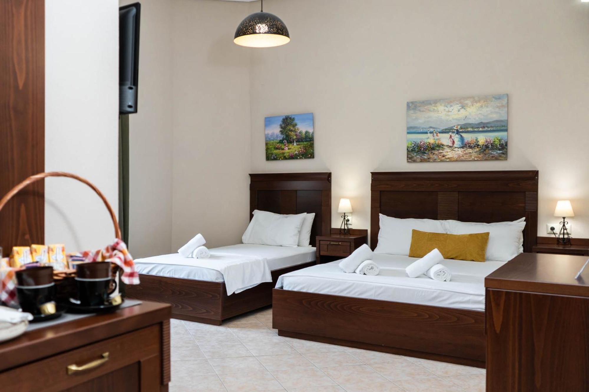 Spilaio At Meteora Hotell Kalampaka Exteriör bild